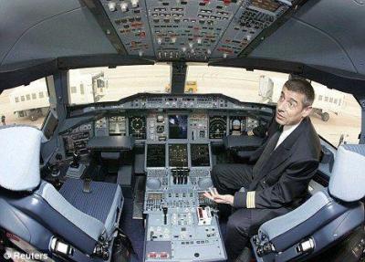 飞机电子设备维修专业