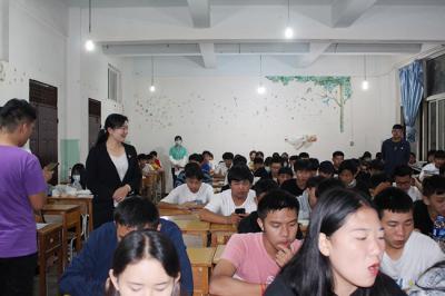 金平县职业高级中学2020年宿舍条件