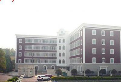 成都市财政贸易学校校园