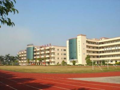 泸西县农业机械化技术学校-教学楼