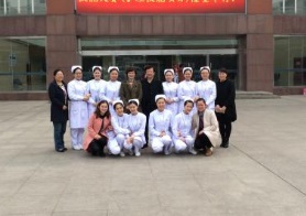 南京卫生高等职业技术学校医生合影