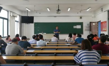 南京卫生高等职业技术学校课堂