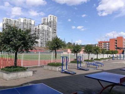 四川省电子商务学校校园