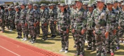 无锡海鹰技工学校军训