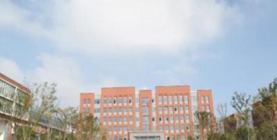 江苏靖江中等专业学校校园环境