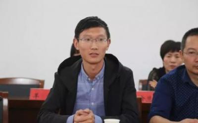 江苏靖江中等专业学校教师会议