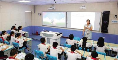 义乌城镇职业技术学校教室