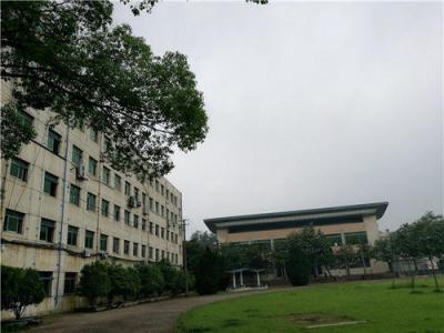 内江铁路机械学校校园