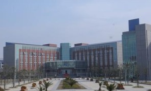 无锡太湖技工学校校园环境