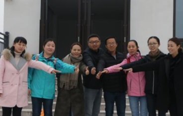 常州旅游商贸高等职业技术学校教师合影