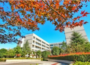 江苏兴化中等专业学校校园环境