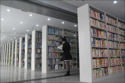 杭州拱墅区职业高级中学图书馆