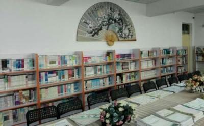 杭州高级技工学校图书室
