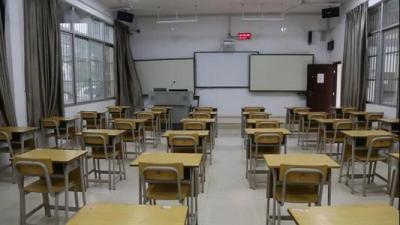 诸暨市职业教育中心教室