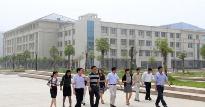 连云港工贸学校领导巡查