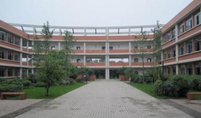重庆市北部新区职业学校综合楼