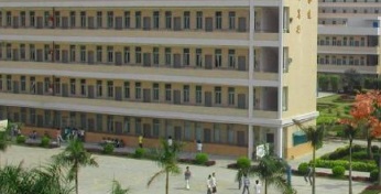 新沂风华职业技术学校教学楼