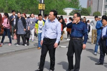 江苏锡山高级中学领导巡查