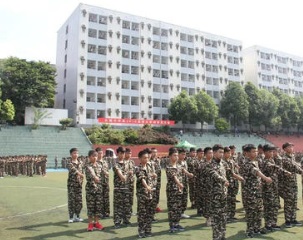 江苏江阴高级中学军训