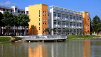 江苏省宿迁中等专业学校宿舍楼