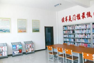 贵阳市第八中学阅览室