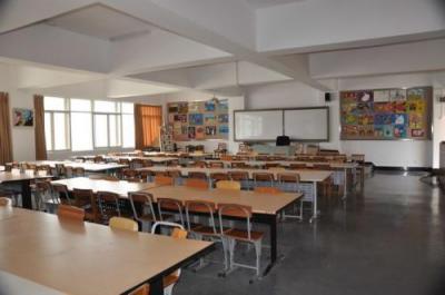 观山湖区第一高级中学教室