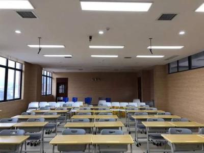 贵阳一中新世界国际学校教室