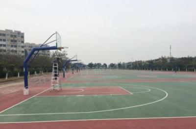 福泉中学篮球场