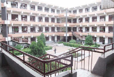 贵州省龙里中学教学楼