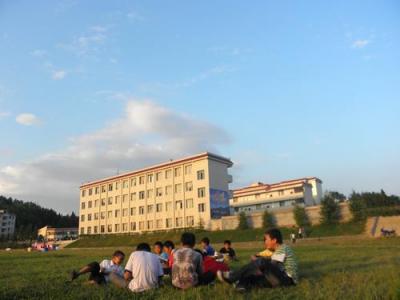 湄潭县乐乐中学2020年招生计划