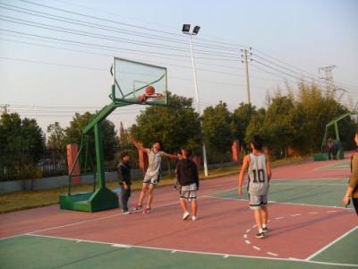 长虹职业技术学校篮球场