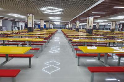 首钢水钢技师学院经开校区食堂