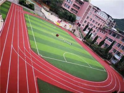 云南省丘北县民族中学-----足球场