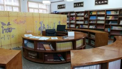 黔西县第二中学图书馆