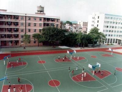 简阳育英文武职业技术学校篮球场