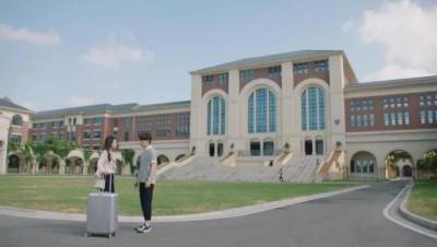 昆明亨德森高新一中------教学楼