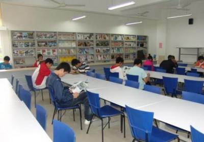织金县第四中学阅览室