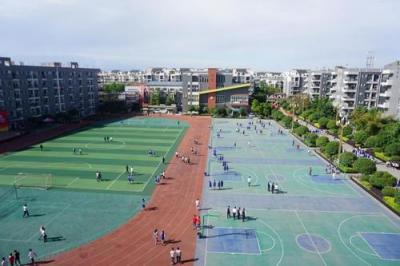 机电工程学校操场