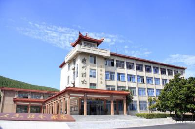 云南省富源县第一中学------生物实验楼