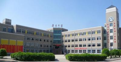 安顺集圣中学平坝校区教学楼