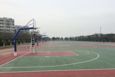 安顺市第一高级中学篮球场