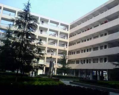 行知中学教学楼