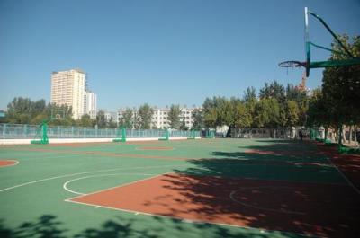 贵州护理职业技术学院五年制大专篮球场