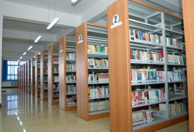 重庆川维中学阅览室