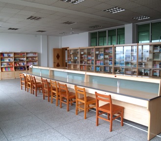 重庆长寿中学阅览室