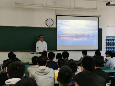 交通运输职业学校教室