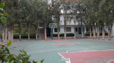 重庆涪陵高级中学篮球场