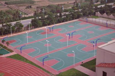 重庆房地产职业学院五年制大专篮球场