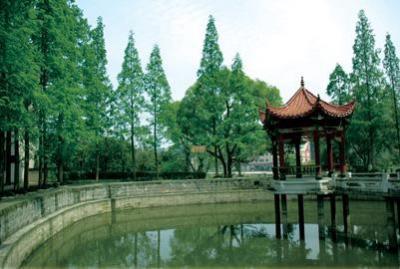 重庆航天职业技术学院五年制大专一角