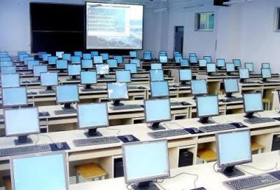 重庆水利电力职业技术学院五年制大专机房